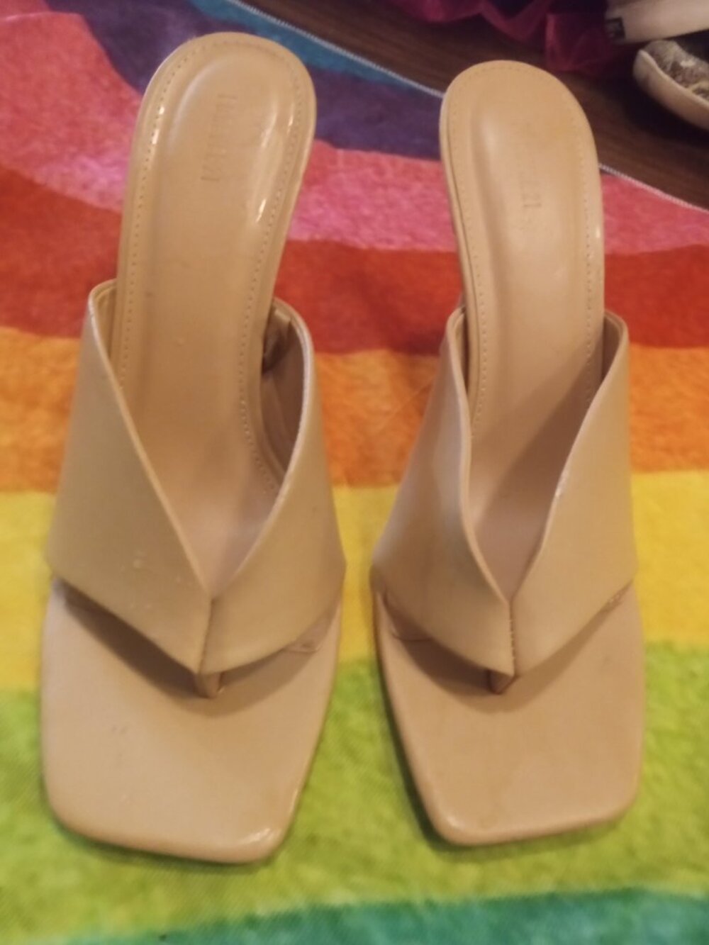 Brand new tan heels